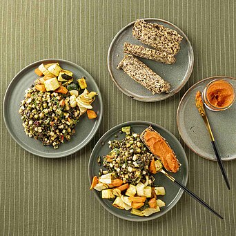Linsen-Kräuter-Salat mit Ofengemüse Linsen-Kräuter-Salat mit Ofengemüse